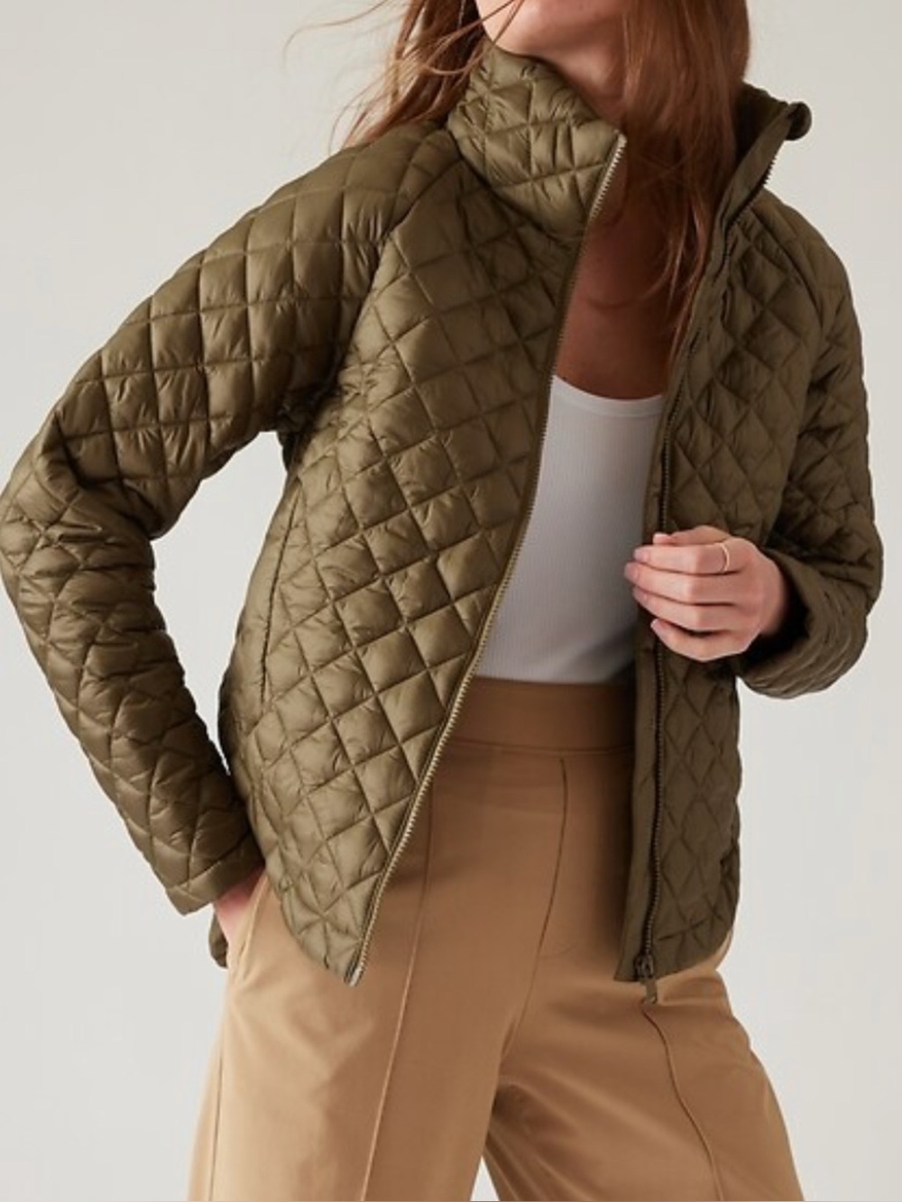 Athleta Whisper Featherless Puffer Jacket M Shadow Olive Quilted Lightweight